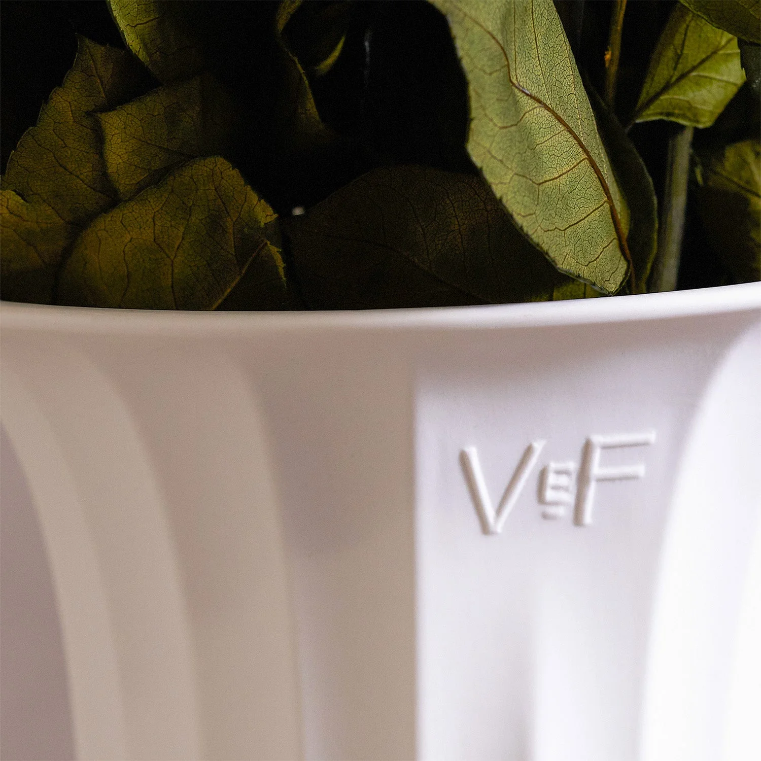 Aphrodite Porcelain Vase - Image 15