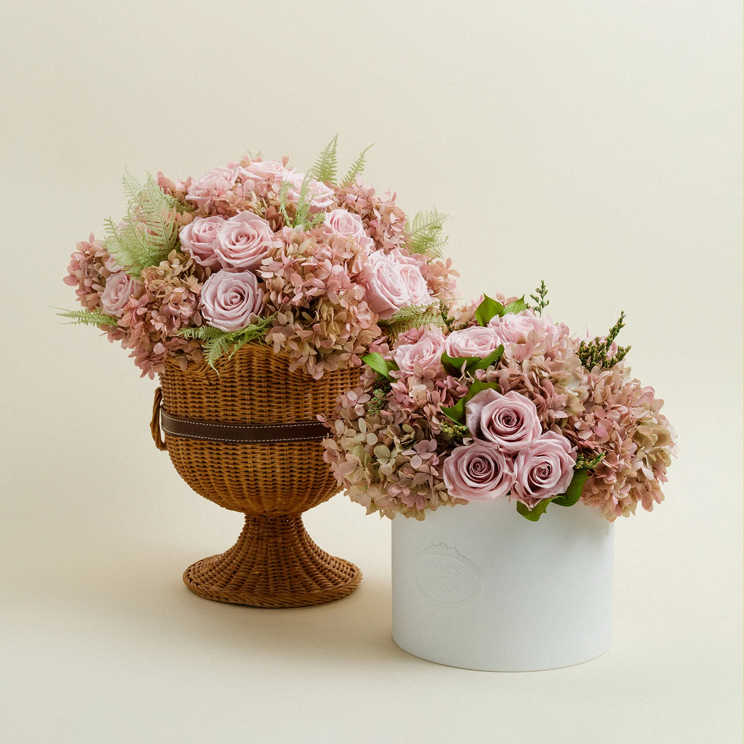 Thalia Porcelain Vase Roses & Hydrangeas - Image 5